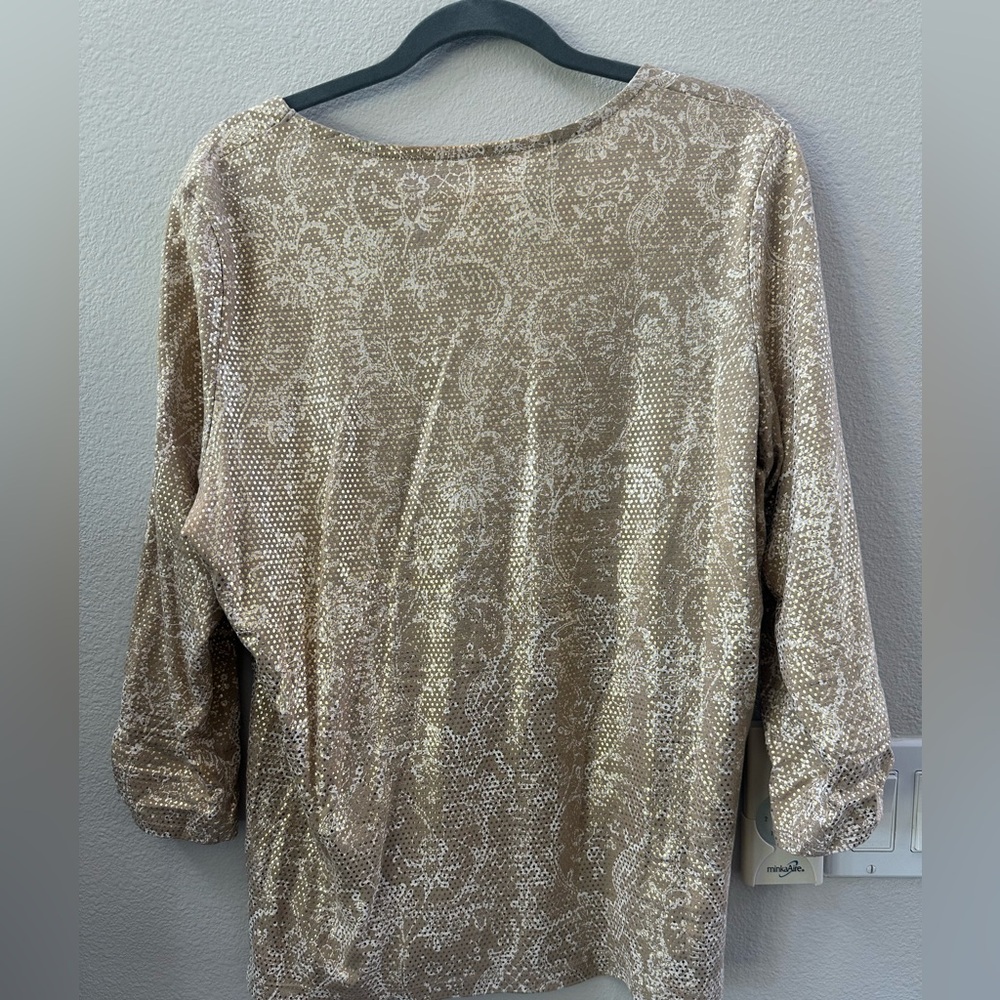 Zenergy by Chico’s gold & white floral foil polka dot print knit top 2 - Picture 5 of 7